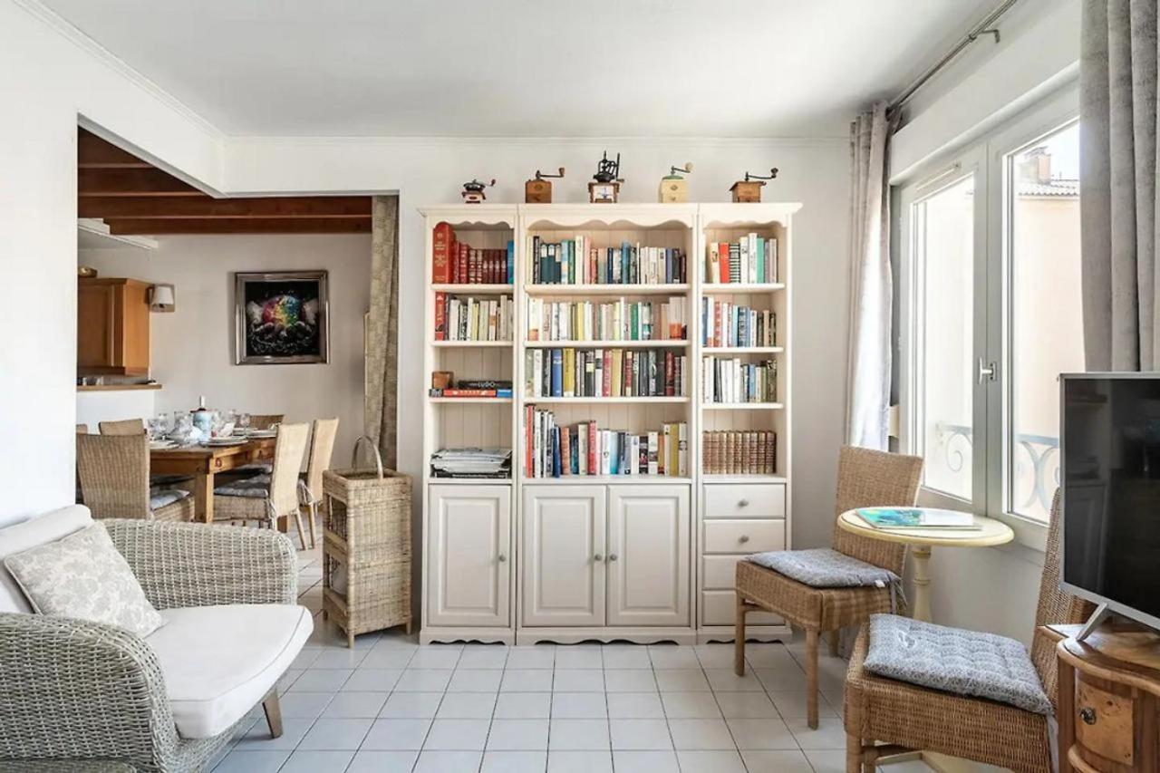 Appartement Duplex 300m De La Fréjus